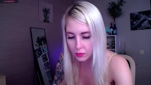 Snapshot of nastasya_cute chatting on March 5, 2025, 4:45 am Nastya online show from March 5, 2025, 4:45 am