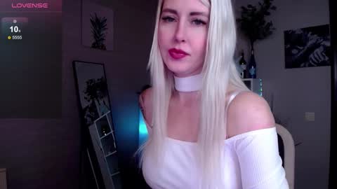 Snapshot of nastasya_cute chatting on March 12, 2025, 1:58 am Nastya online show from March 12, 2025, 1:58 am