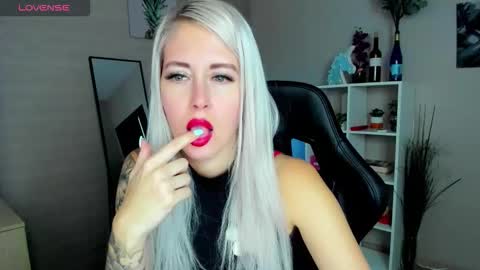 Snapshot of nastasya_cute chatting on September 10, 2025, 1:38 am Nastya online show from September 10, 2025, 1:38 am