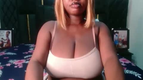 Amanda online show from November 10, 2025, 10:58 am