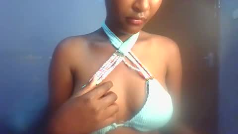 Caren online show from November 17, 2025, 12:27 am