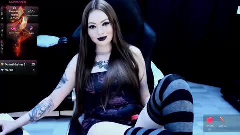 nastykatty_ online show from November 26, 2025, 9:38 pm