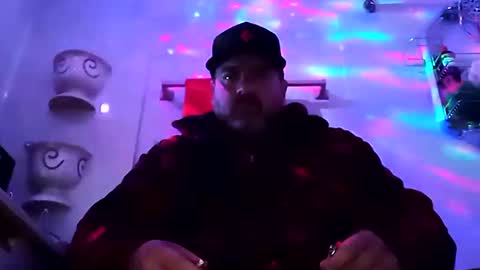 nastysubs69 online show from December 24, 2024, 11:28 am