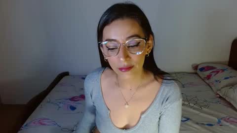 Snapshot of nat4youlove chatting on December 16, 2024, 1:10 am nathalia online show from December 16, 2024, 1:10 am