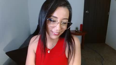 Snapshot of nat4youlove chatting on February 23, 2025, 4:50 am nathalia online show from February 23, 2025, 4:50 am