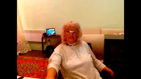 natali online show from October 6, 2025, 8:56 am