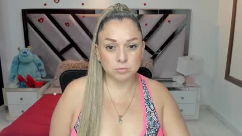 natalia5560 online show from November 3, 2025, 1:34 pm