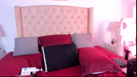 Natalia online show from November 7, 2025, 3:28 am