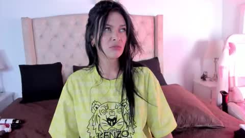 Natalia online show from November 13, 2025, 3:16 am