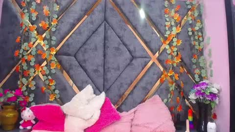 Snapshot of natalia_pinkk chatting on December 19, 2024, 12:34 am natalia pinkk online show from December 19, 2024, 12:34 am