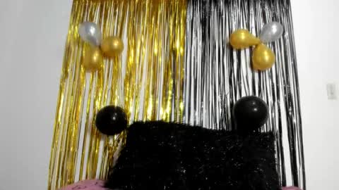 Natalia Walker online show from January 6, 2026, 12:31 pm