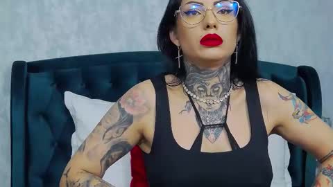 Natalia Cristal online show from December 20, 2025, 5:58 am