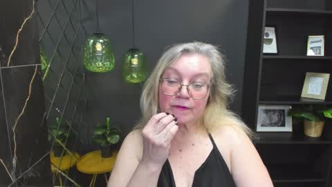 Snapshot of natalicloud chatting on December 21, 2024, 2:47 pm NataliCloud online show from December 21, 2024, 2:47 pm