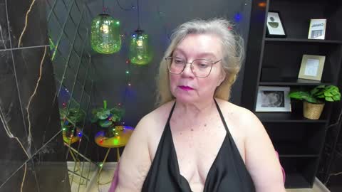 Snapshot of natalicloud chatting on December 28, 2024, 4:52 pm NataliCloud online show from December 28, 2024, 4:52 pm