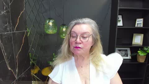 Snapshot of natalicloud chatting on January 12, 2025, 1:16 pm NataliCloud online show from January 12, 2025, 1:16 pm