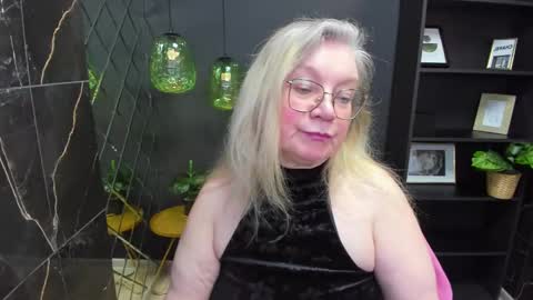 Snapshot of natalicloud chatting on January 17, 2025, 5:41 pm NataliCloud online show from January 17, 2025, 5:41 pm