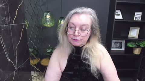 Snapshot of natalicloud chatting on February 8, 2025, 1:22 pm NataliCloud online show from February 8, 2025, 1:22 pm