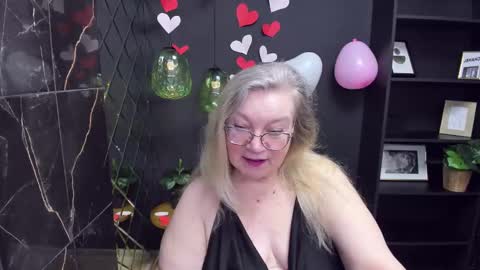 Snapshot of natalicloud chatting on February 17, 2025, 1:10 pm NataliCloud online show from February 17, 2025, 1:10 pm