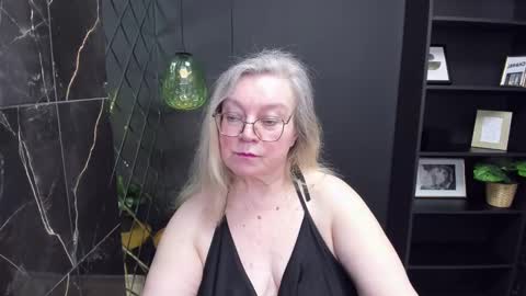 Snapshot of natalicloud chatting on February 22, 2025, 1:57 pm NataliCloud online show from February 22, 2025, 1:57 pm