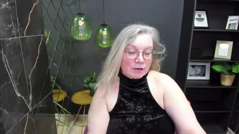 Snapshot of natalicloud chatting on March 3, 2025, 6:55 pm NataliCloud online show from March 3, 2025, 6:55 pm