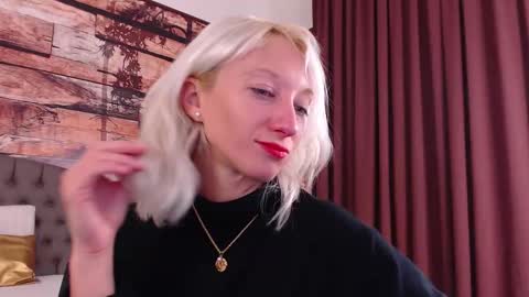 Snapshot of natalie_bitton chatting on October 3, 2025, 11:29 am Natalie online show from October 3, 2025, 11:29 am