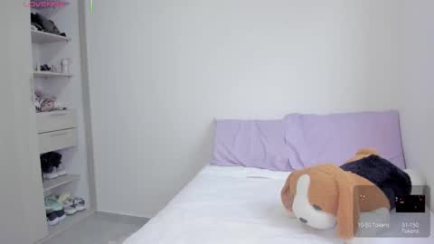       online show from November 14, 2025, 9:57 pm