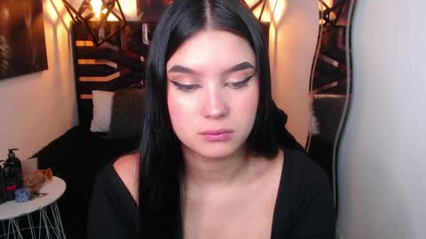 natalie  online show from April 9, 2026, 7:52 pm