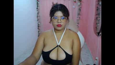 Snapshot of natalie_tits1 chatting on October 8, 2025, 4:48 pm natalie_tits1 online show from October 8, 2025, 4:48 pm