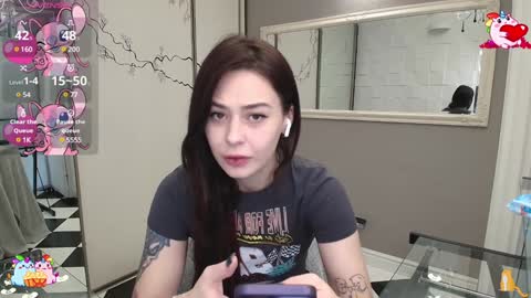 Snapshot of natalimillers chatting on December 17, 2024, 7:29 am Natali online show from December 17, 2024, 7:29 am
