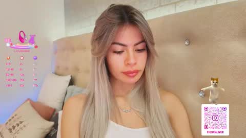 Natali online show from December 22, 2025, 3:42 pm