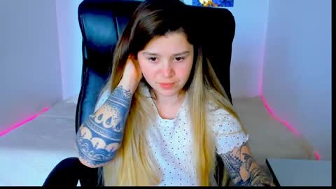 natalisecret online show from May 16, 2026, 11:20 am