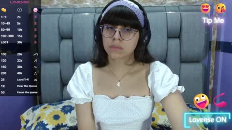 N A T A L Y online show from December 5, 2024, 12:44 pm
