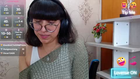N A T A L Y online show from December 17, 2024, 5:47 pm