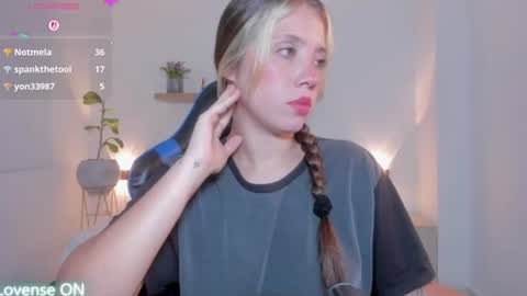 Snapshot of nataly_rodri chatting on July 5, 2026, 4:52 am Nataly online show from July 5, 2026, 4:52 am