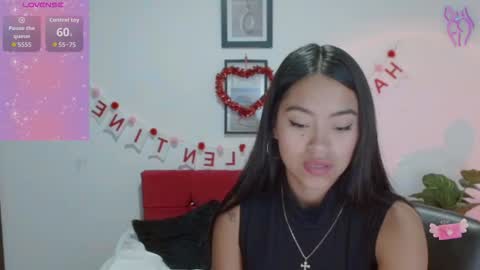 Nataly Escobar online show from September 29, 2025, 12:21 pm