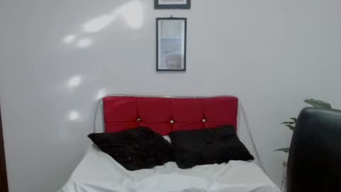 Snapshot of natalyescobar_lx chatting on January 19, 2026, 12:31 pm Nataly Escobar online show from January 19, 2026, 12:31 pm