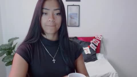 Snapshot of natalyescobar_lx chatting on February 4, 2026, 1:39 pm Nataly Escobar online show from February 4, 2026, 1:39 pm