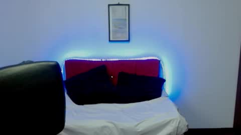 Snapshot of natalyescobar_lx chatting on February 24, 2026, 1:53 pm Nataly Escobar online show from February 24, 2026, 1:53 pm