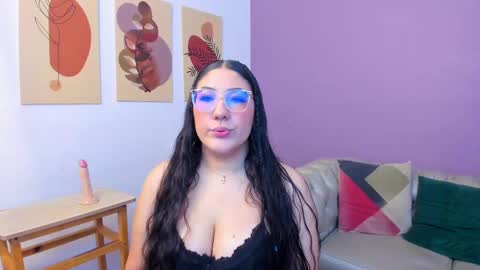 Snapshot of natalymeyer chatting on November 3, 2025, 12:06 pm Nataly Meyer online show from November 3, 2025, 12:06 pm