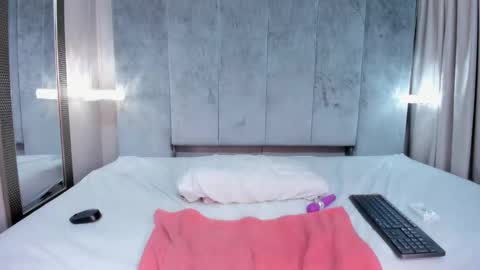 Nataly  online show from February 3, 2025, 5:35 pm