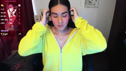 Natasha  online show from October 7, 2025, 9:01 pm