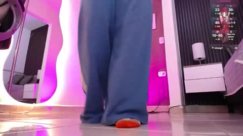 natasha online show from October 7, 2025, 12:57 pm