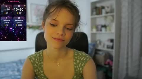 natasha__malkova online show from October 26, 2025, 8:20 am