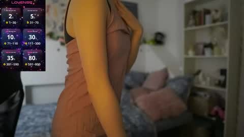 natasha__malkova online show from November 1, 2025, 9:22 am