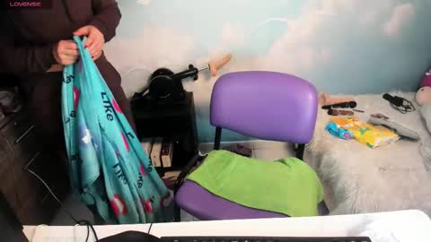 Natasha Bernett online show from November 14, 2025, 4:06 pm