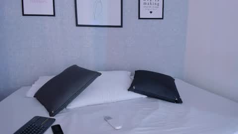  Natasha  online show from February 18, 2026, 11:39 am