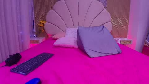 Snapshot of natasha_luna_ chatting on May 25, 2026, 7:20 pm Natasha online show from May 25, 2026, 7:20 pm
