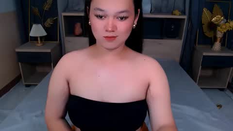 natasha_santiago5 online show from October 22, 2025, 7:24 pm