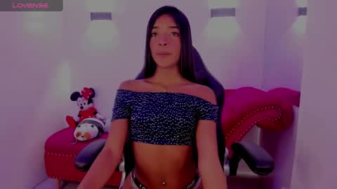Snapshot of natasha_smith_ws chatting on February 4, 2025, 1:48 pm Natasha online show from February 4, 2025, 1:48 pm