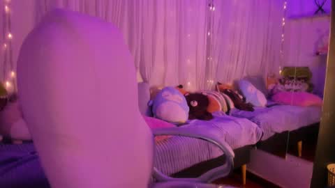 Snapshot of natasha_smith_ws chatting on March 8, 2025, 12:44 am Natasha online show from March 8, 2025, 12:44 am